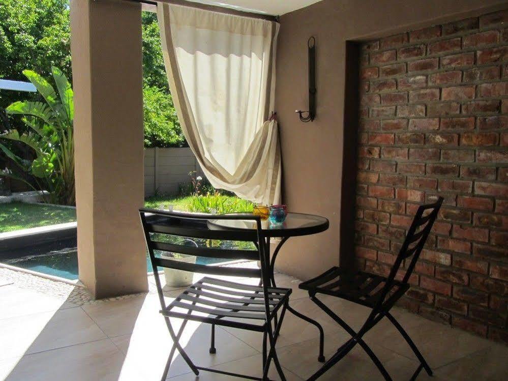 Absolute Bosch Guest House Stellenbosch Bagian luar foto