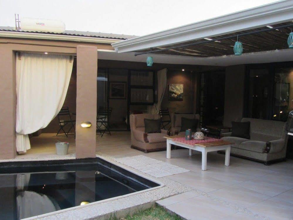 Absolute Bosch Guest House Stellenbosch Bagian luar foto