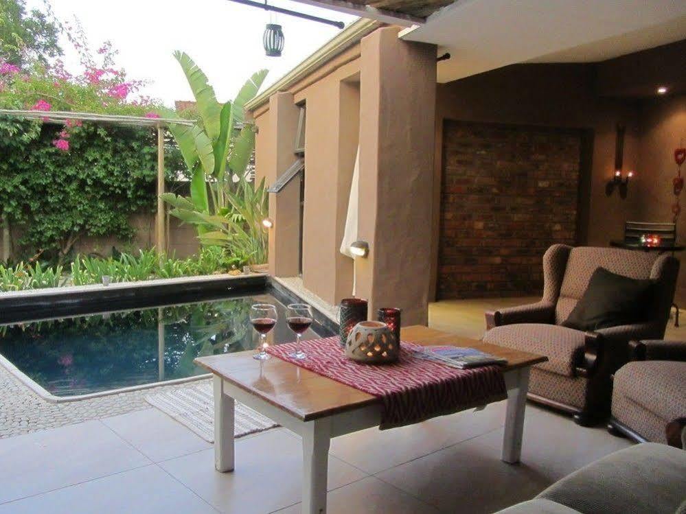 Absolute Bosch Guest House Stellenbosch Bagian luar foto